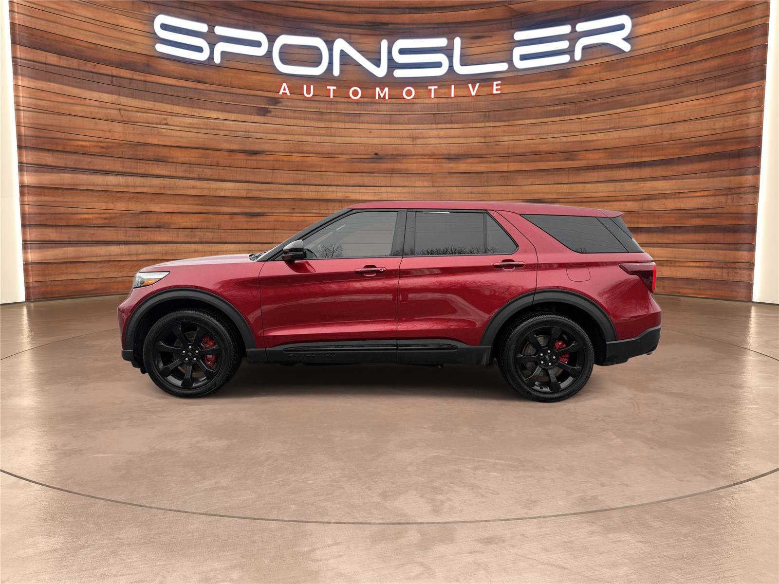 Used 2021 Ford Explorer ST w/ Equipment Group 401A AWD/4WD image 2