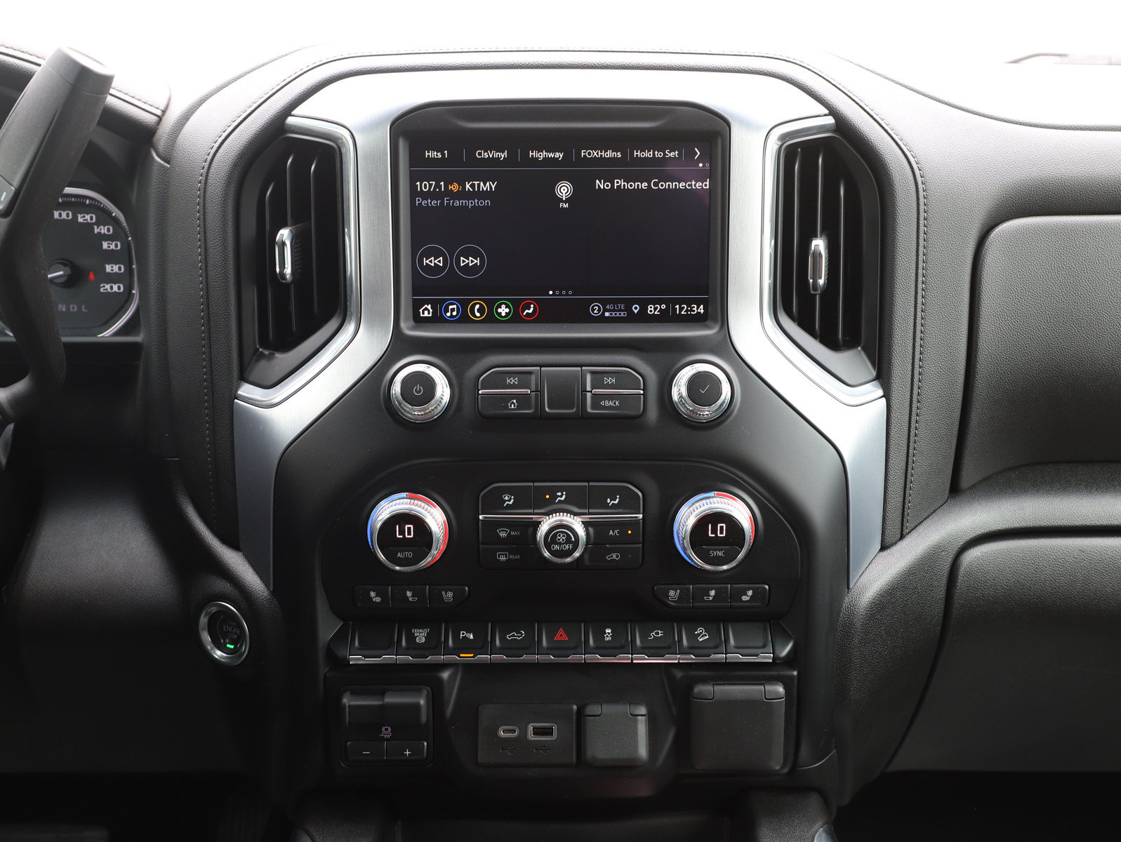 Used 2021 GMC Sierra 3500 SLT w/ SLT Convenience Package AWD/4WD image 15