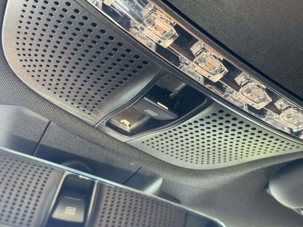 Used 2022 Mercedes-Benz C 300 4MATIC Coupe image 11