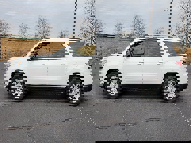 Used 2016 GMC Acadia SLE image 4