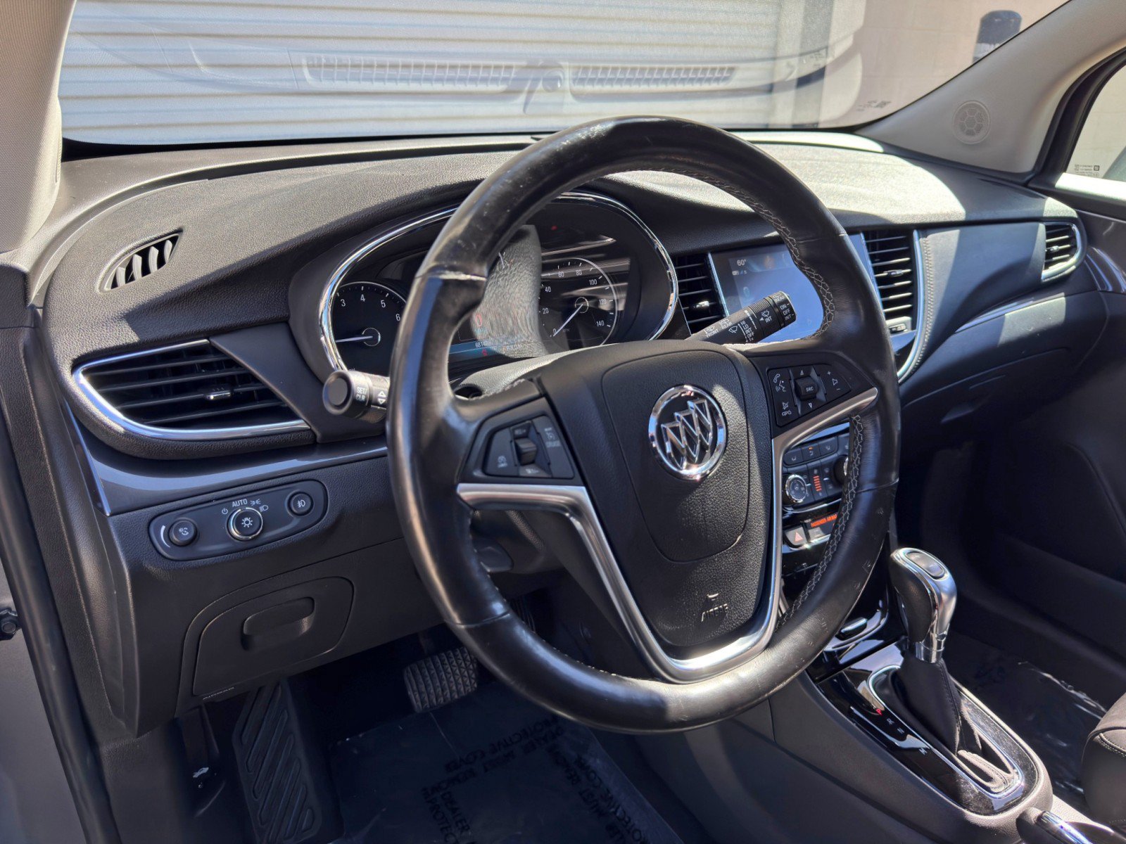 Used 2019 Buick Encore Essence FWD image 13