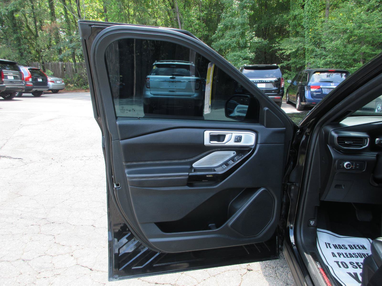 Used 2022 Ford Explorer ST w/ Equipment Group 401A AWD/4WD image 11