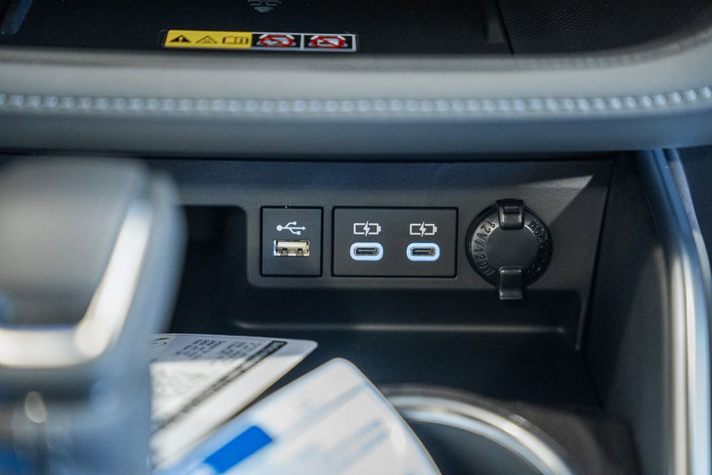 New 2026 Toyota Highlander Platinum image 26