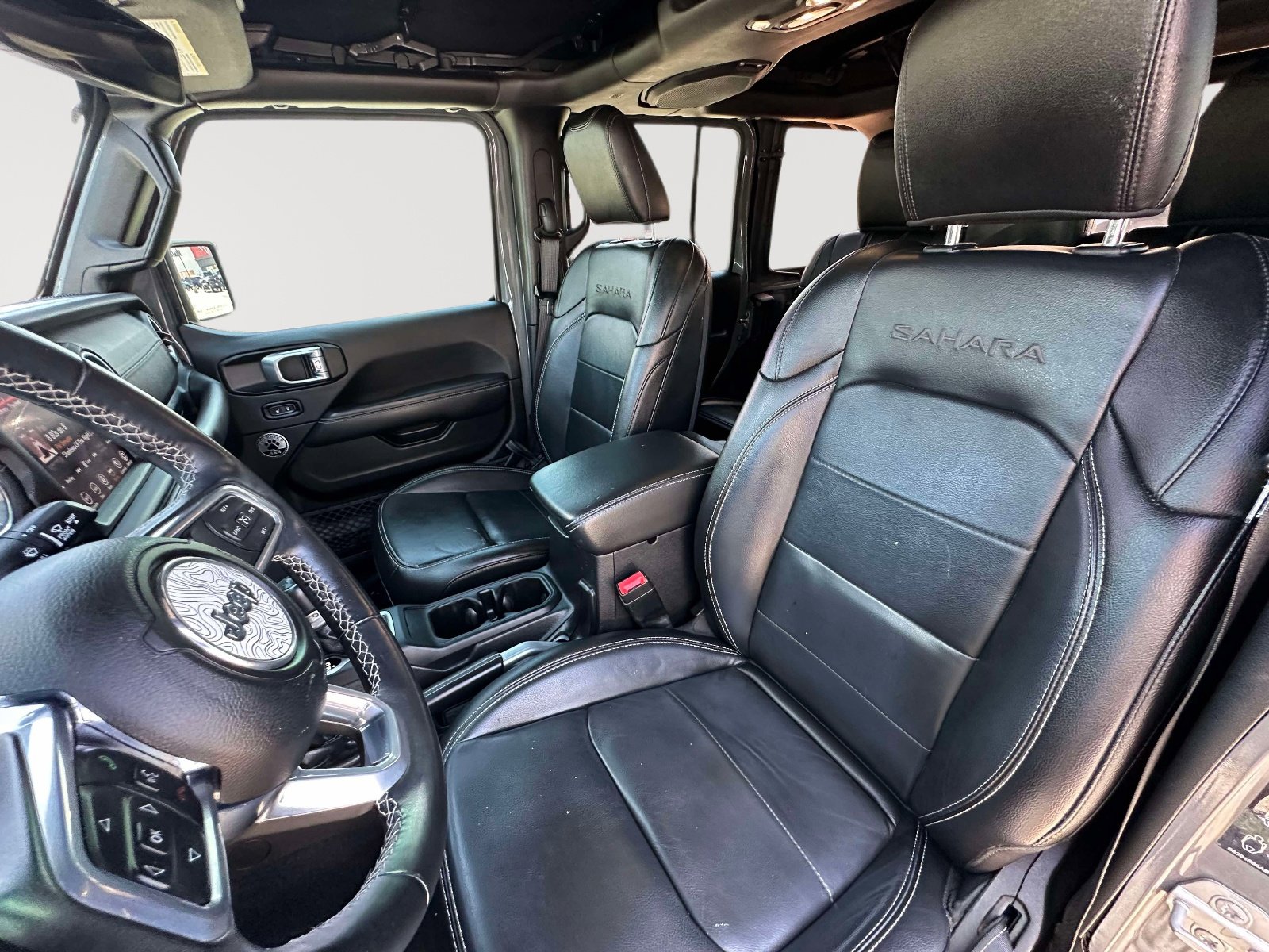 Used 2021 Jeep Wrangler Unlimited Sahara AWD/4WD image 19