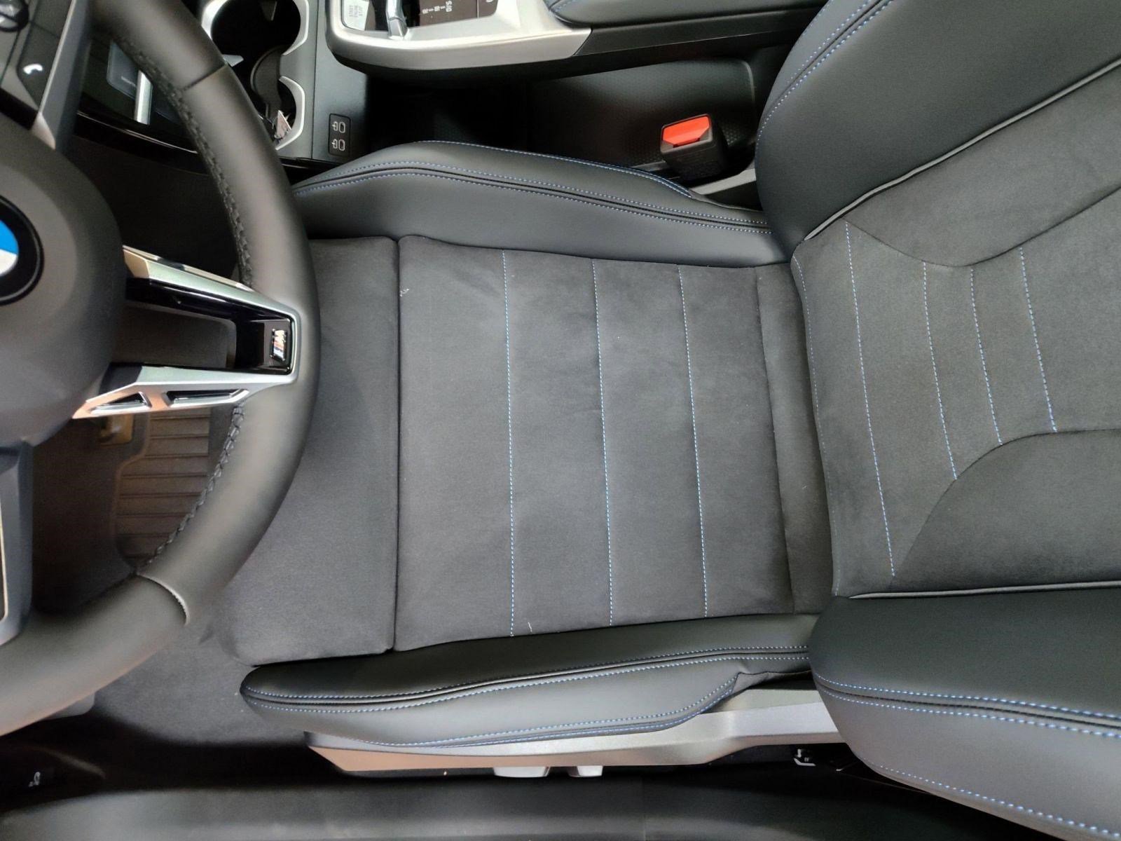 Used 2026 BMW X1 xDrive28i w/ Technology Package image 14