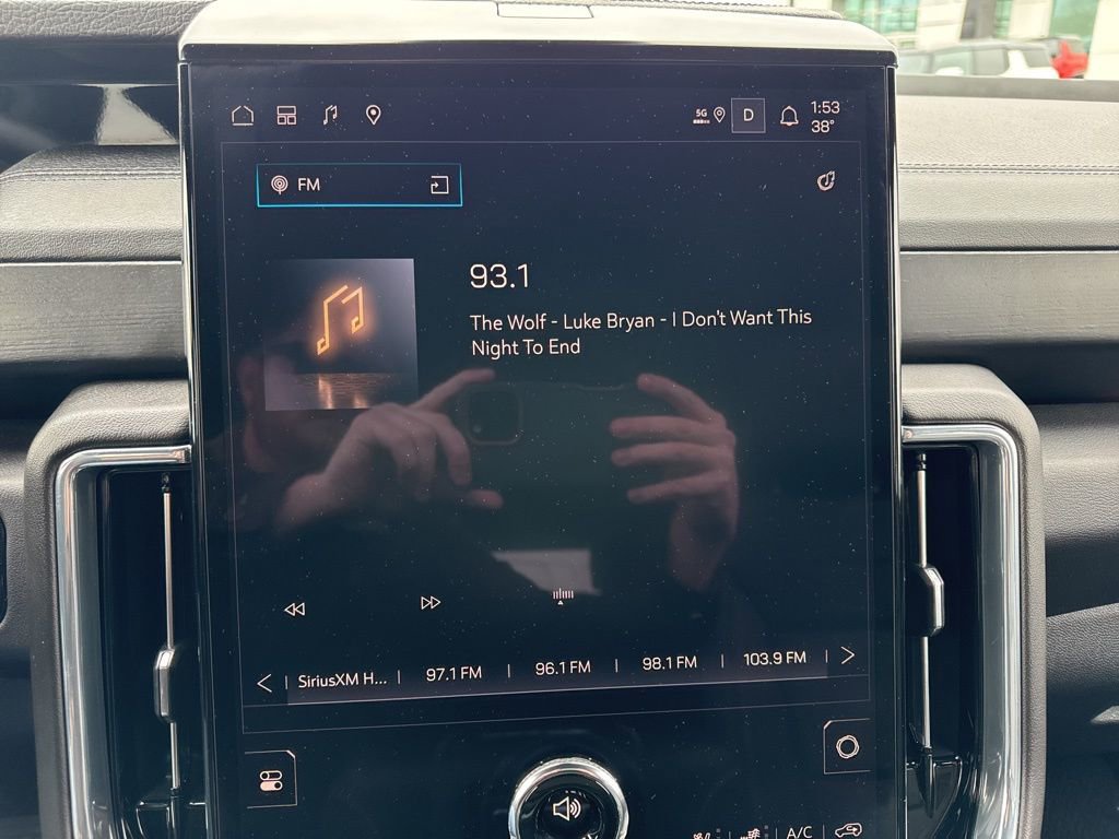 Used 2025 GMC Yukon Denali w/ Denali Reserve Package image 22