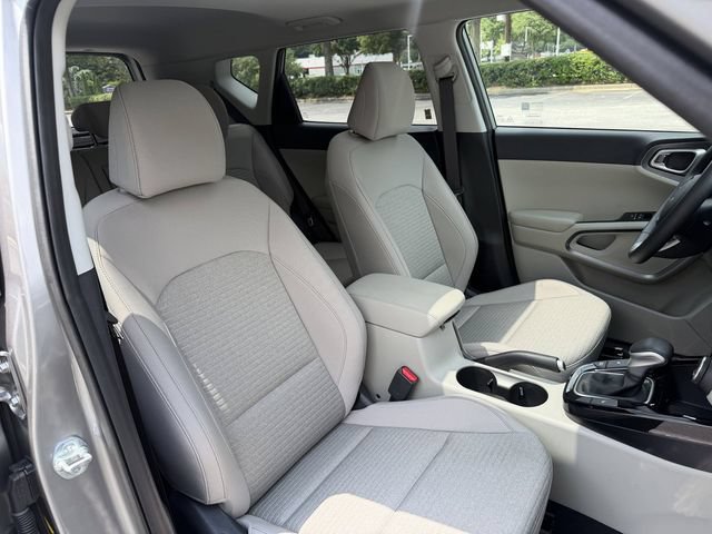 Certified 2025 Kia Soul EX FWD image 41