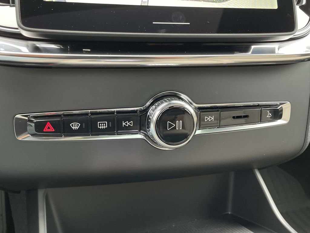 New 2026 Volvo XC90 T8 Plus image 20