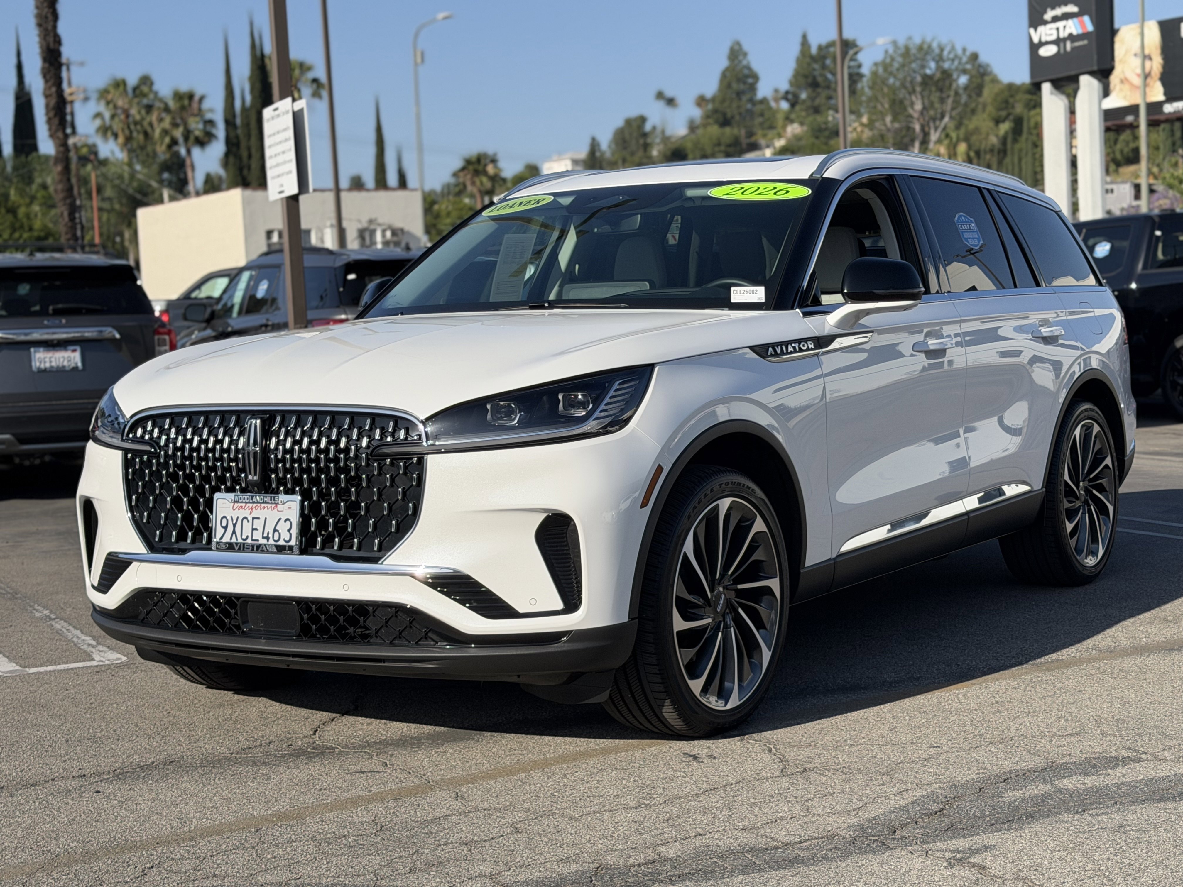 Used 2026 Lincoln Aviator Reserve AWD/4WD image 3