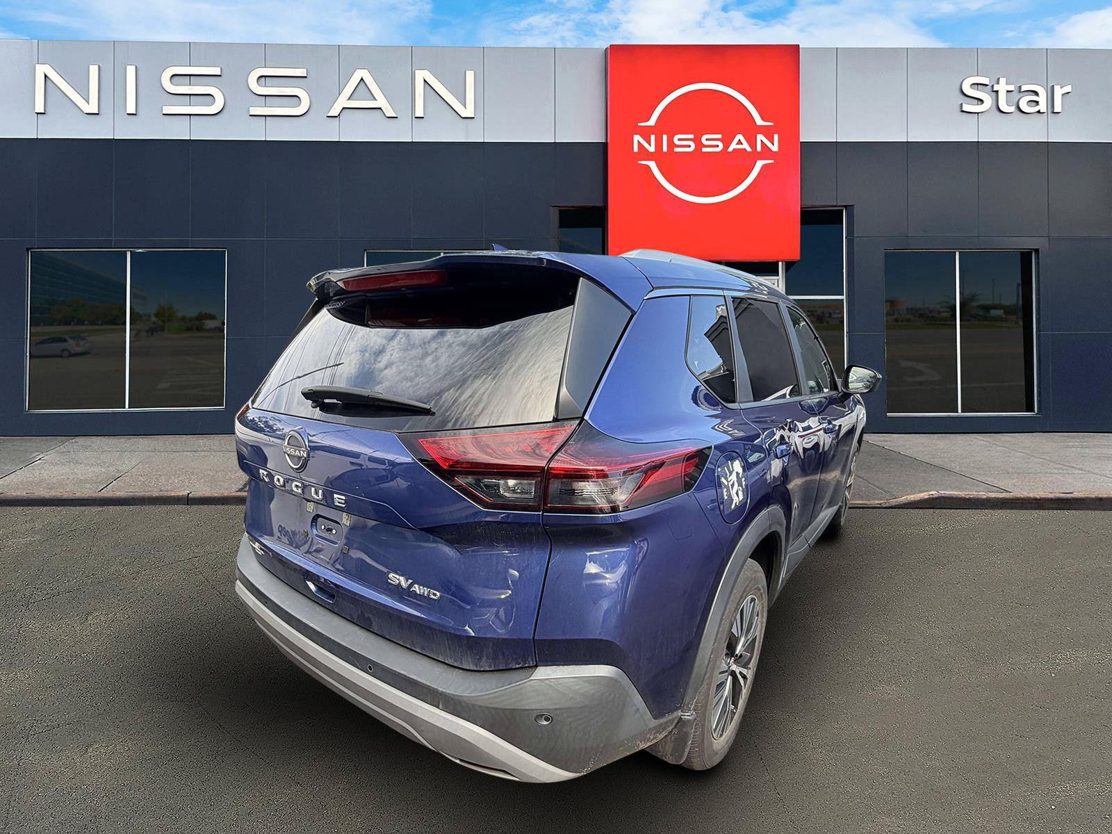 Used 2023 Nissan Rogue SV w/ SV Premium B Package AWD/4WD image 4