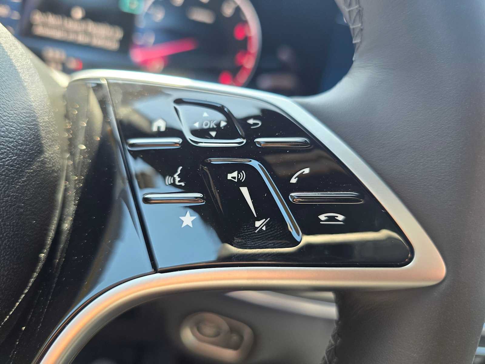 New 2026 Mercedes-Benz GLS 450 4MATIC image 33