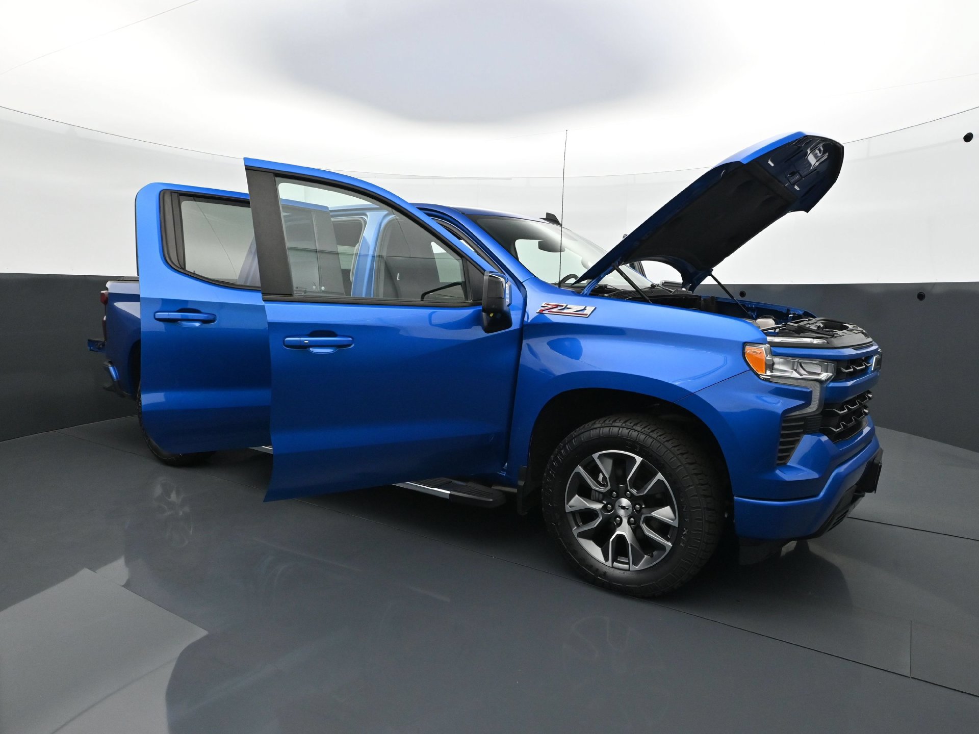 Used 2023 Chevrolet Silverado 1500 RST AWD/4WD image 37