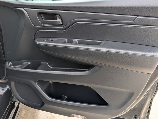 Used 2023 Honda Odyssey Sport image 37
