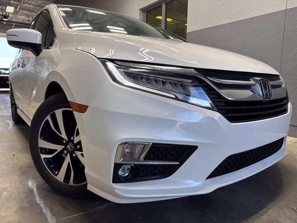 Used 2019 Honda Odyssey Elite image 2