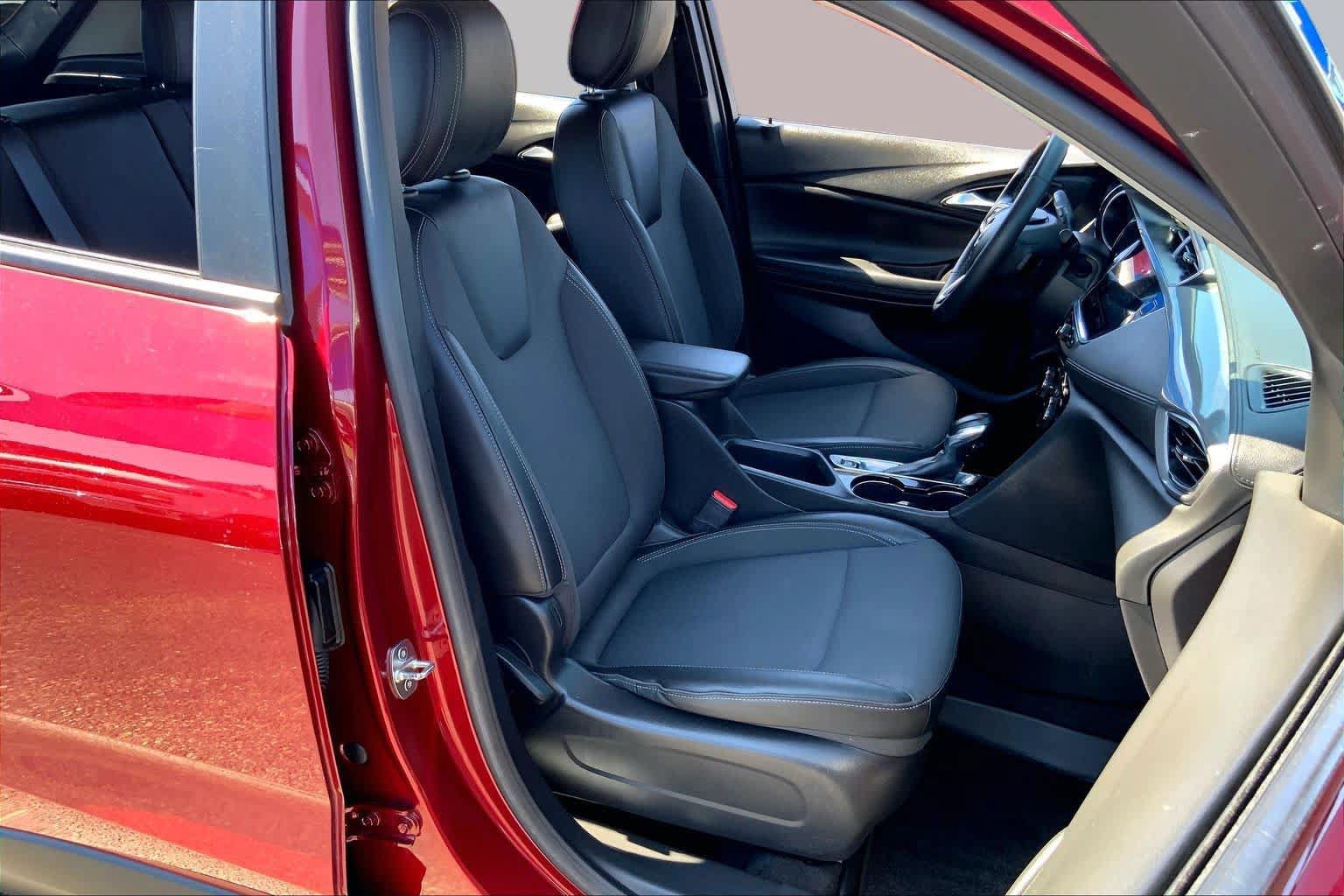 Certified 2022 Buick Encore GX Preferred FWD image 9