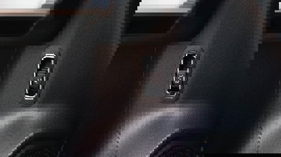 Certified 2022 Mercedes-Benz GLB 250 4MATIC w/ Premium Package Lite image 39