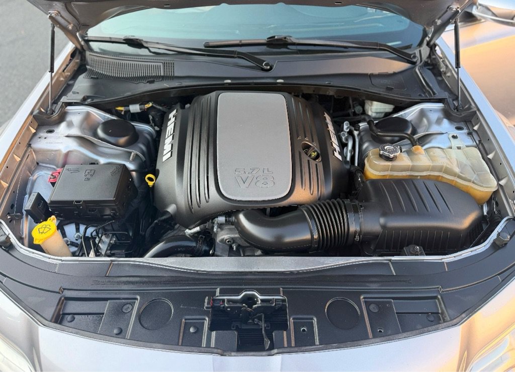 Used 2014 Chrysler 300 C w/ Beats Audio Group AWD/4WD image 12