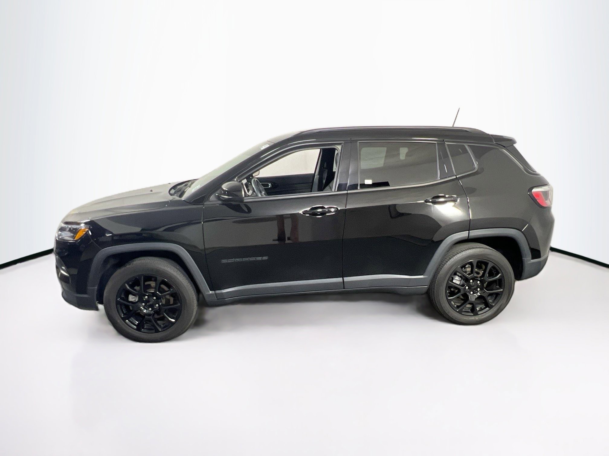 Used 2022 Jeep Compass Altitude w/ Convenience Group image 8