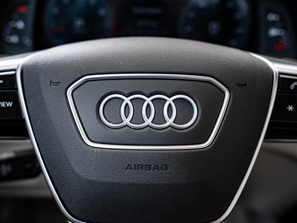 Used 2022 Audi A6 Premium Plus w/ Premium Plus Package image 31