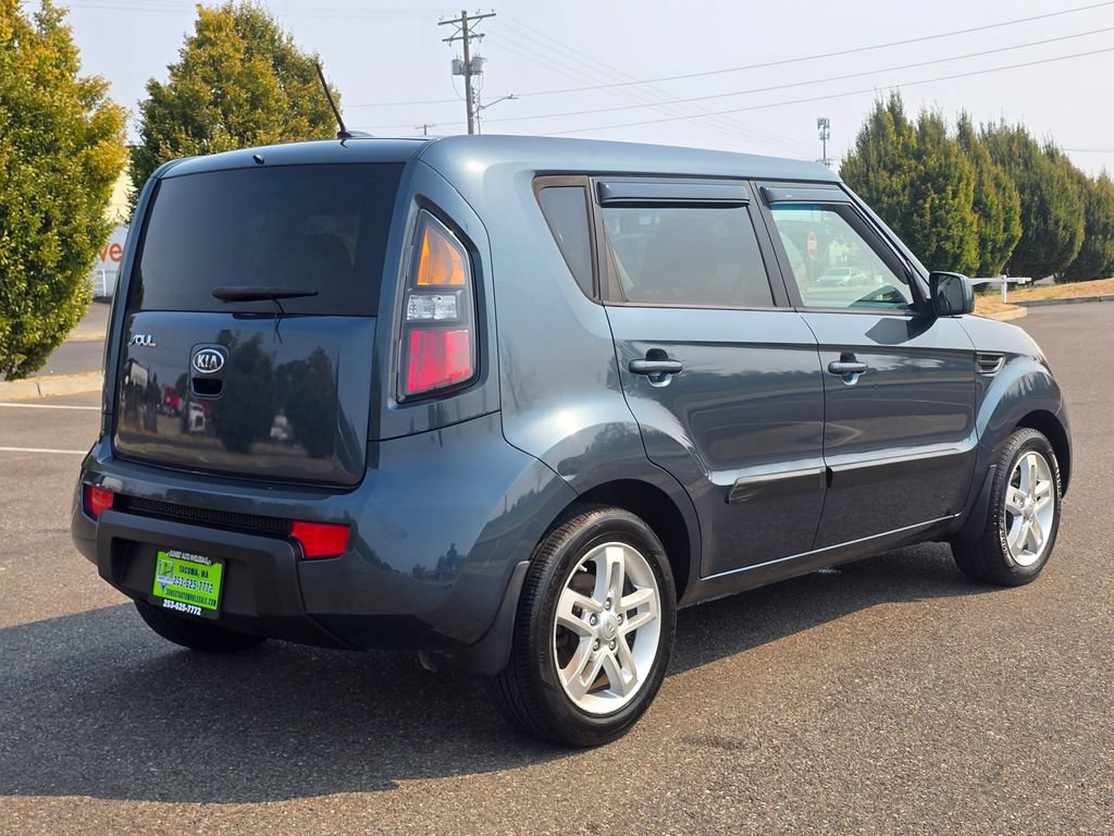 Used 2011 Kia Soul + w/ Audio Pkg FWD image 5