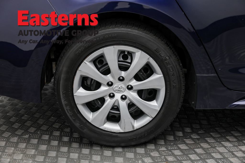 Used 2022 Toyota Corolla LE image 28