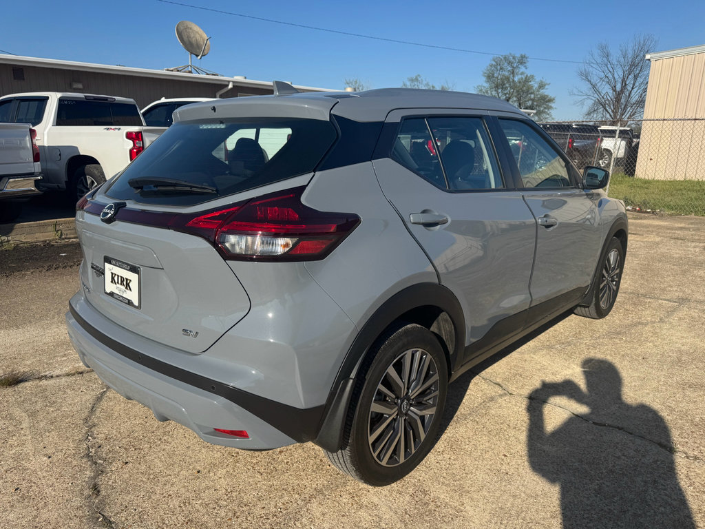 Used 2024 Nissan Kicks SV image 5