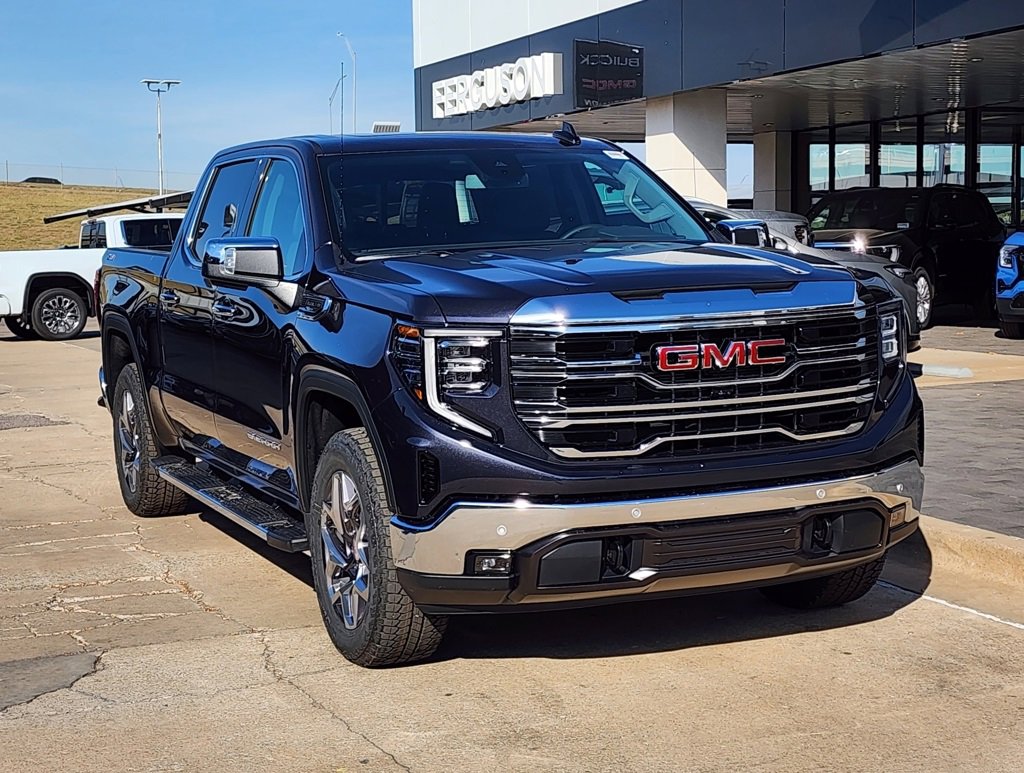 New 2026 GMC Sierra 1500 SLT image 2
