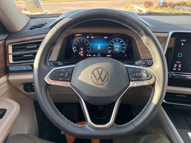Used 2024 Volkswagen Atlas SE AWD/4WD image 28