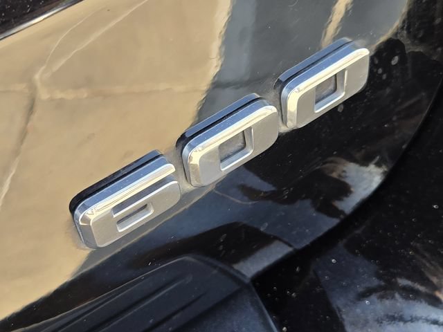 Used 2024 Cadillac Escalade Premium Luxury w/ Performance Package AWD/4WD image 31