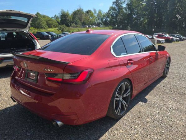 Used 2024 BMW 330i xDrive Sedan w/ Convenience Package AWD/4WD image 3