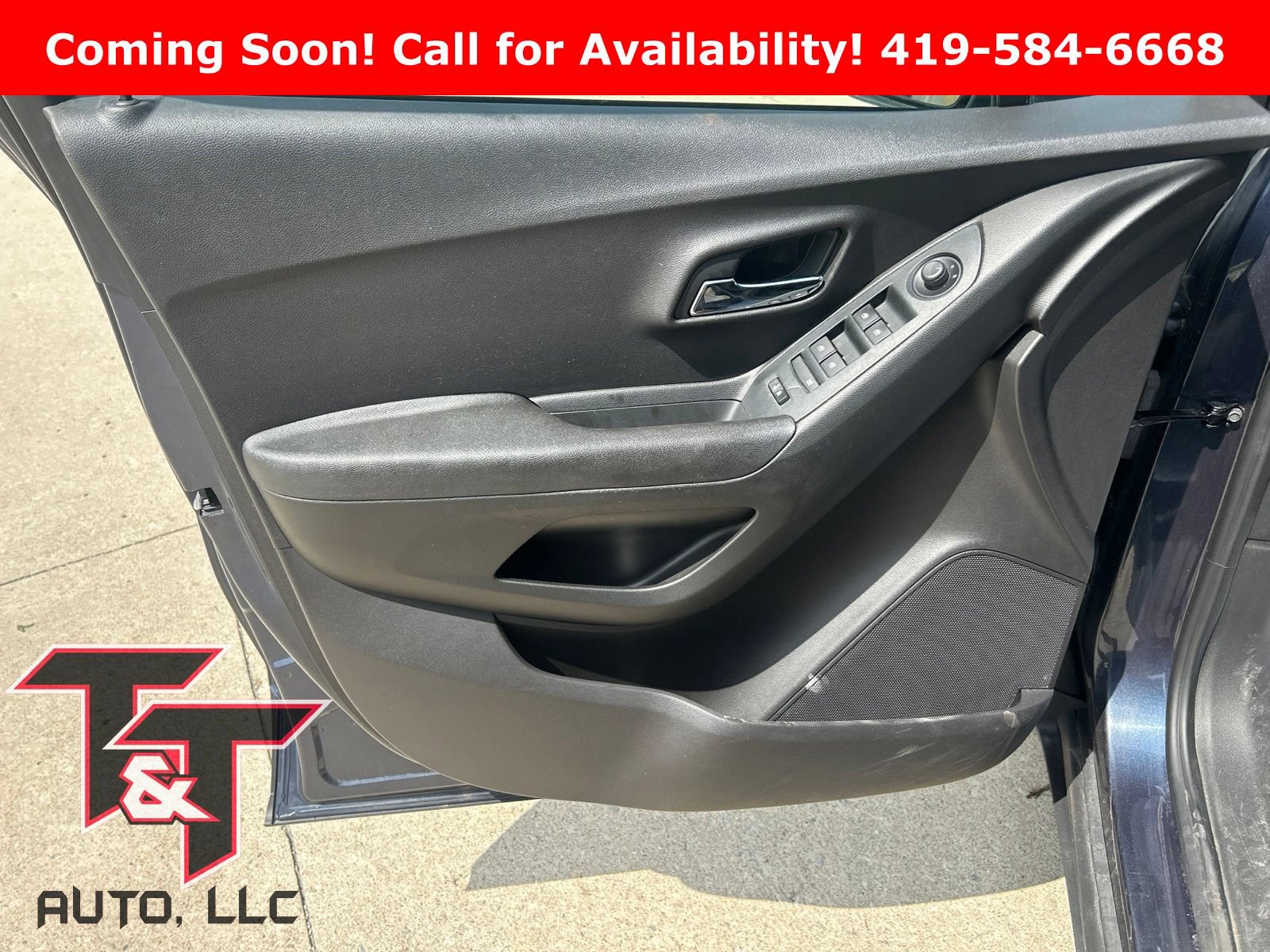Used 2018 Chevrolet Trax LT w/ LT Convenience Package FWD image 5