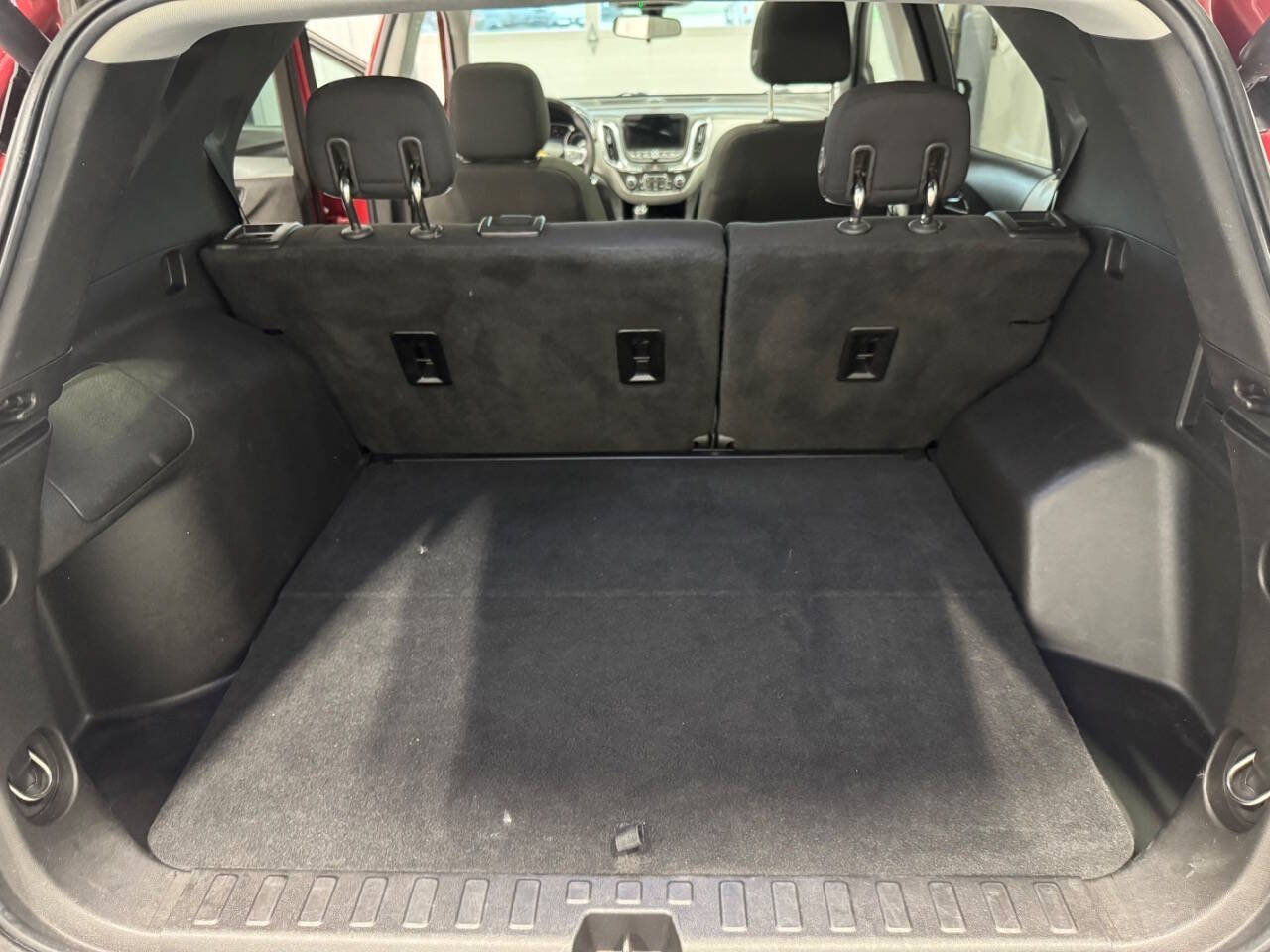 Used 2019 Chevrolet Equinox LT w/ LT True North Edition AWD/4WD image 17