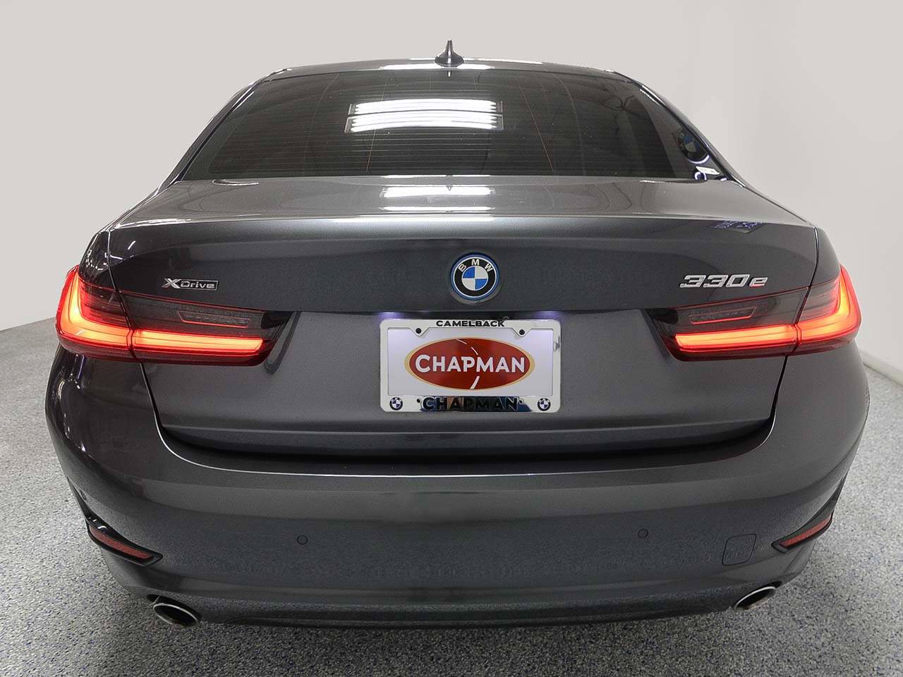 Used 2022 BMW 330e xDrive w/ Premium Package AWD/4WD image 5