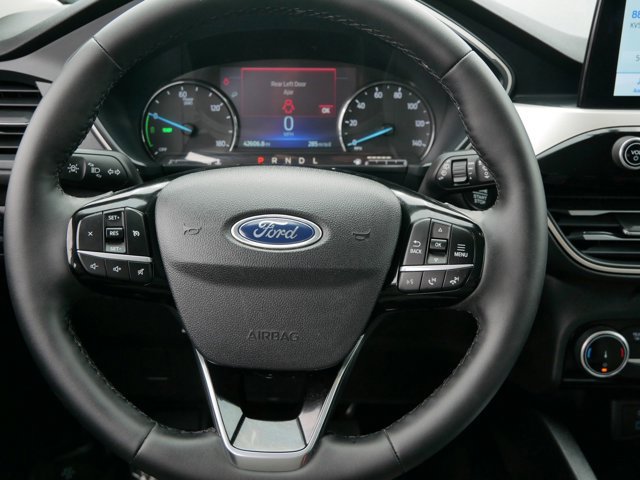 Certified 2022 Ford Escape SE w/ SE Sport Appearance Package AWD/4WD image 17