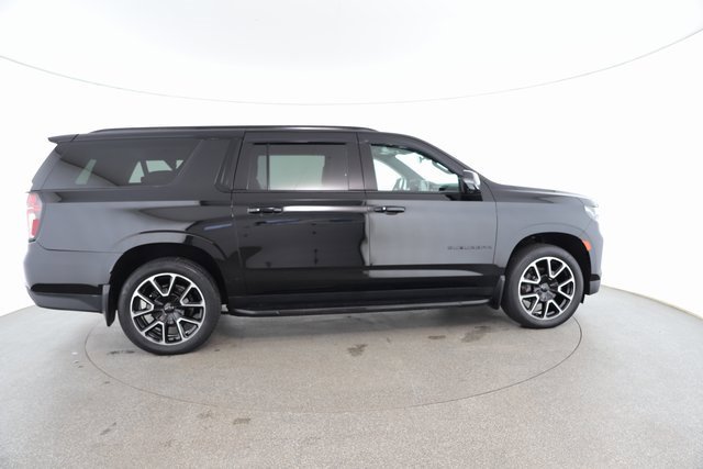 Used 2022 Chevrolet Suburban RST image 21