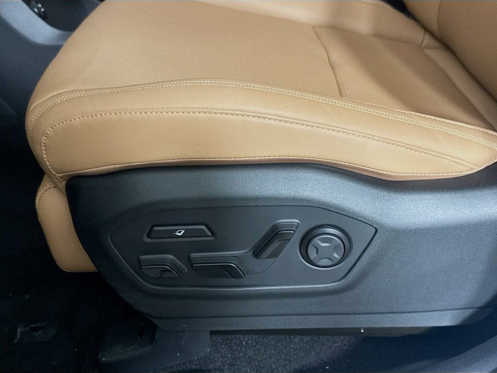 New 2026 Hyundai Santa Fe Calligraphy AWD/4WD image 16