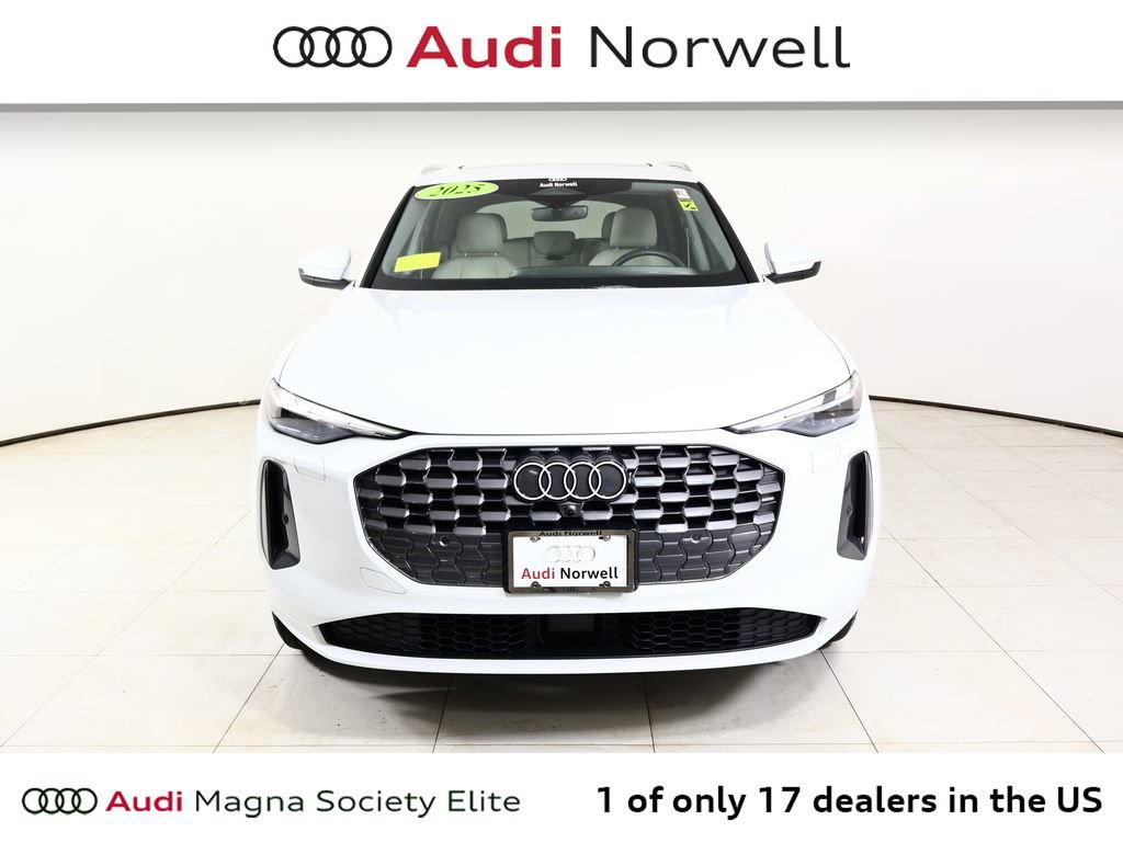 Used 2025 Audi Q5 Premium w/ Convenience Package AWD/4WD image 11