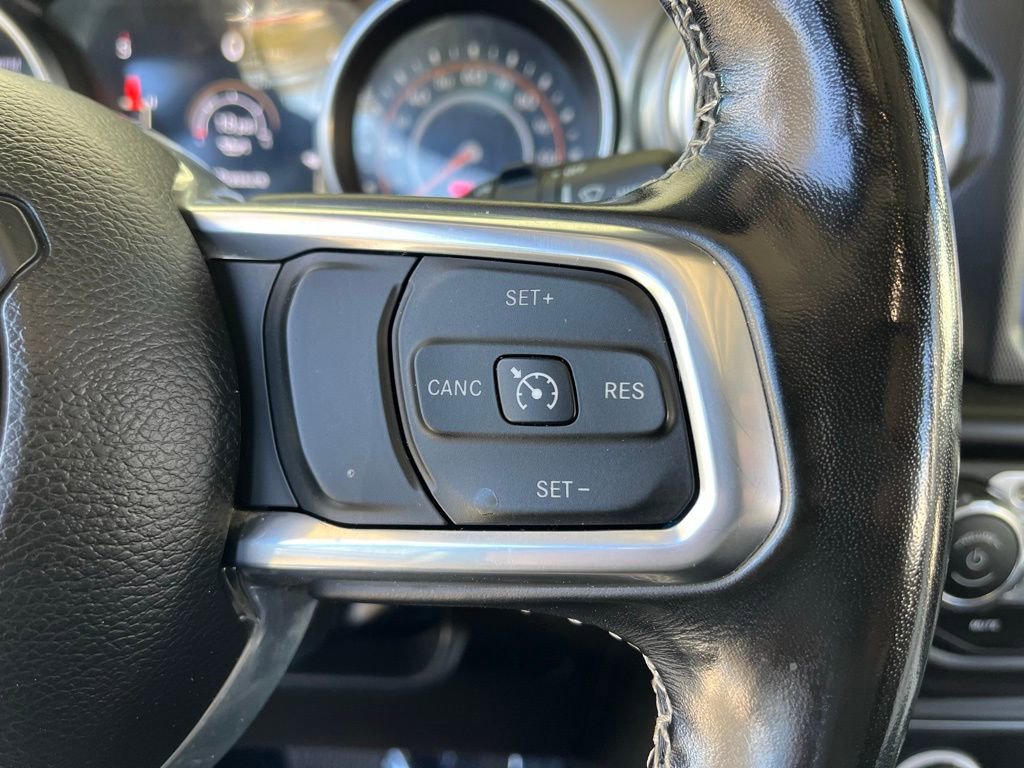 Used 2022 Jeep Wrangler Unlimited Sahara w/ Cold Weather Group AWD/4WD image 12