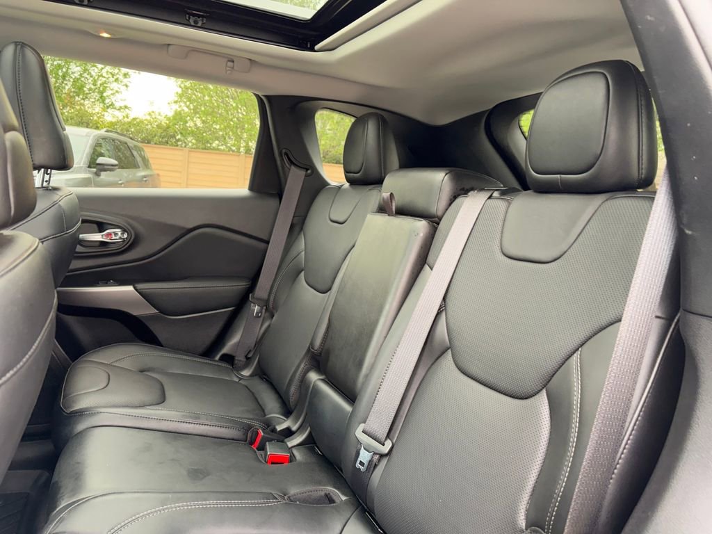 Used 2021 Jeep Cherokee Limited w/ Elite Package image 29