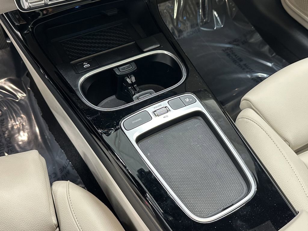 Certified 2025 Mercedes-Benz CLA 250 4MATIC image 31