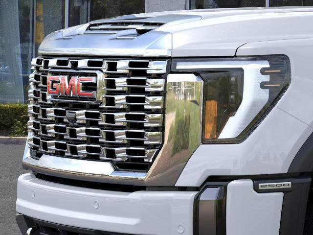 New 2026 GMC Sierra 2500 Denali w/ Denali Reserve Package image 13