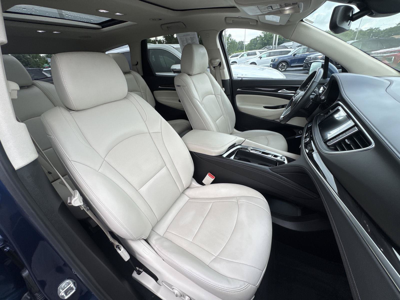 Used 2023 Buick Enclave Essence w/ Experience Buick Package FWD image 16
