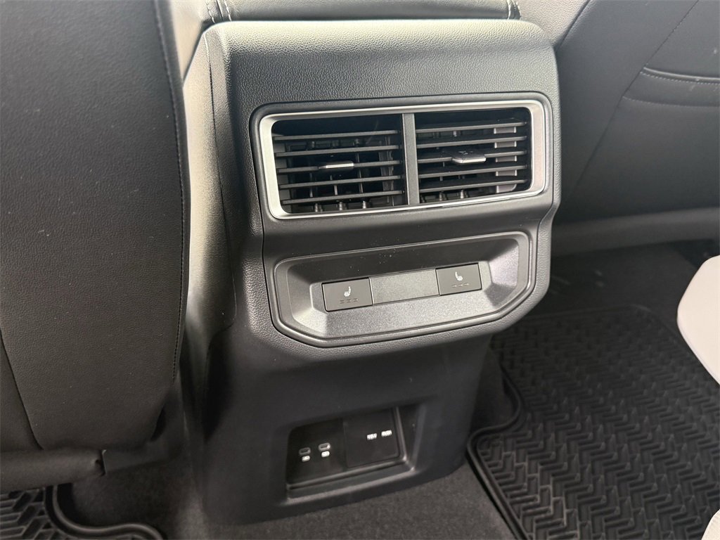 New 2026 Volkswagen Atlas Cross Sport SEL Premium R-Line image 24