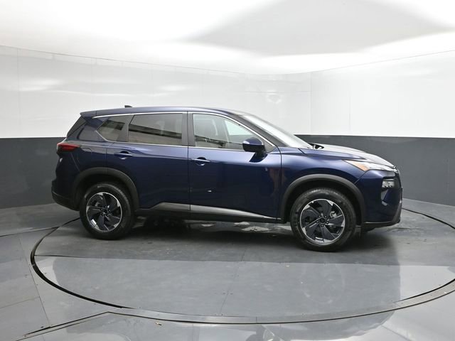 Used 2025 Nissan Rogue SV image 15