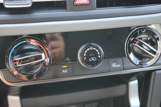 Used 2025 Kia Seltos LX AWD/4WD image 7