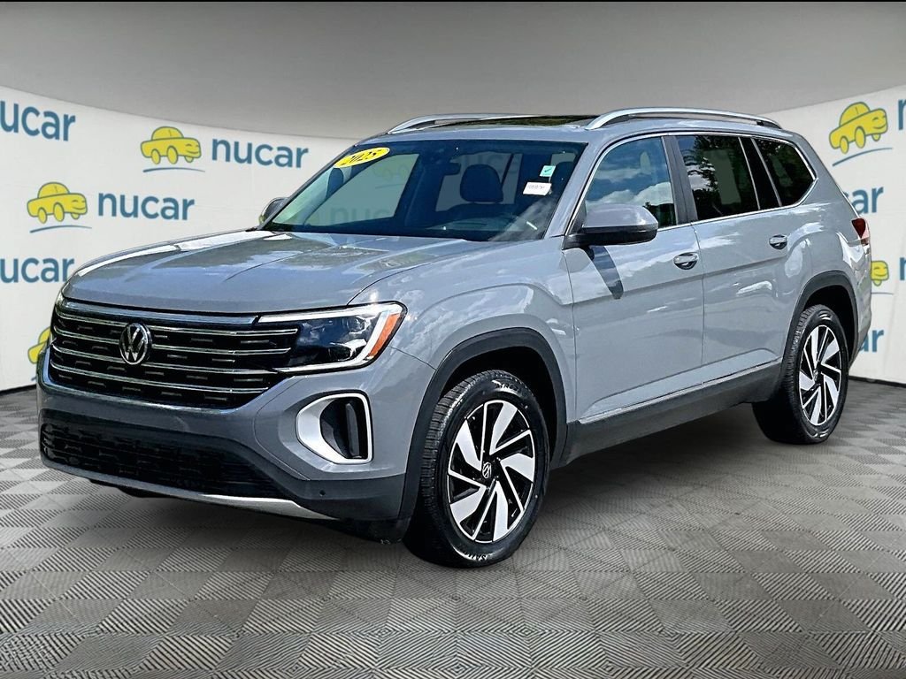 Used 2025 Volkswagen Atlas SEL AWD/4WD image 3