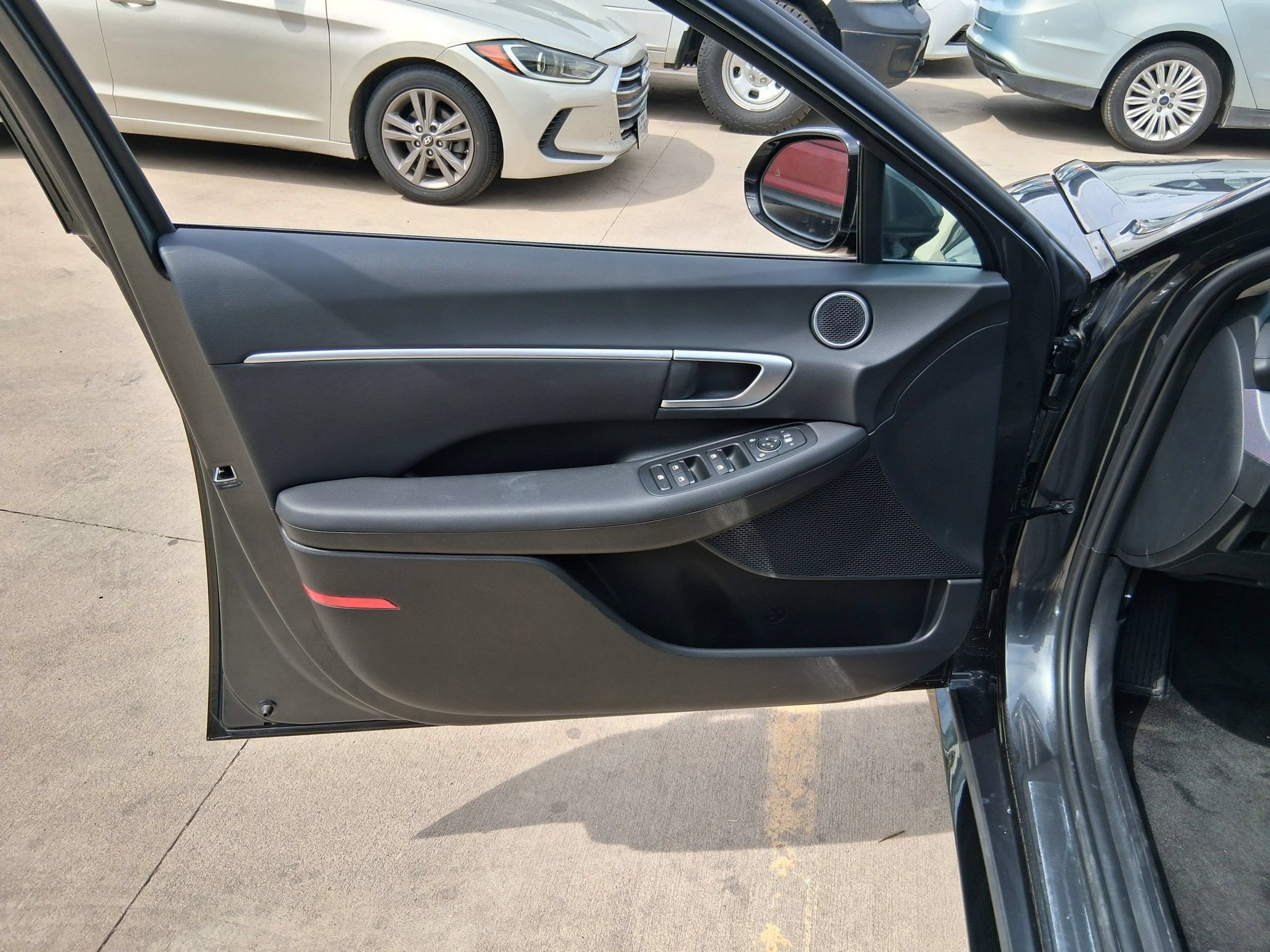 Used 2025 Hyundai Sonata SEL FWD image 22