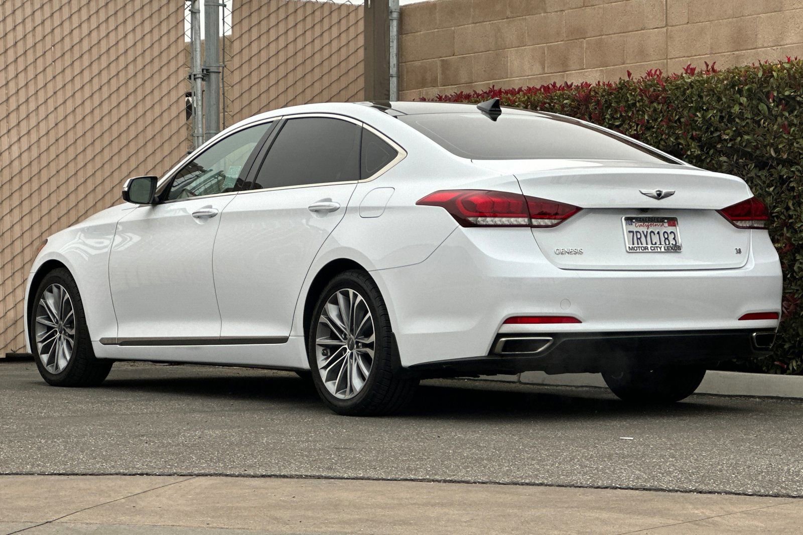 Used 2016 Hyundai Genesis 3.8 w/ Option Group 02 image 6
