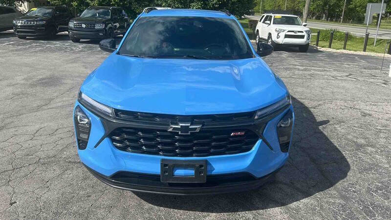 Used 2024 Chevrolet Trax RS FWD image 4