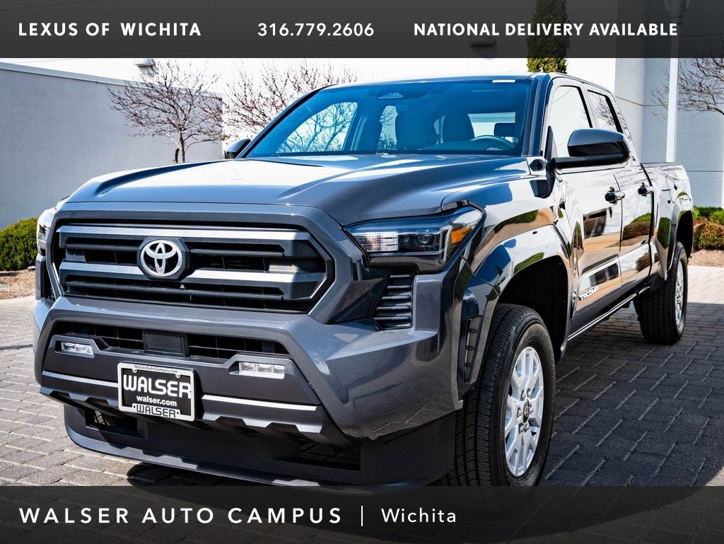 Used 2025 Toyota Tacoma SR5 image 1